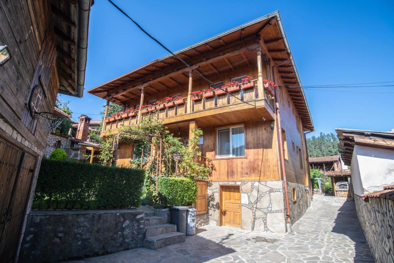 Guest House Roden Dom Koprivștița Exterior foto