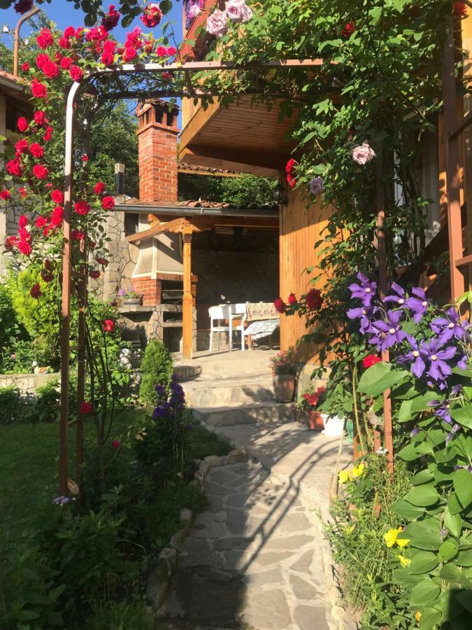 Guest House Roden Dom Koprivștița Exterior foto